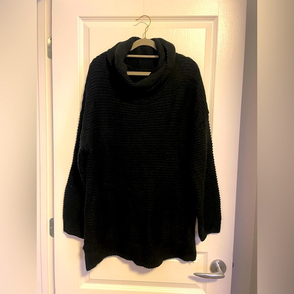 Oversized turtleneck sweater - Picture 1 of 2